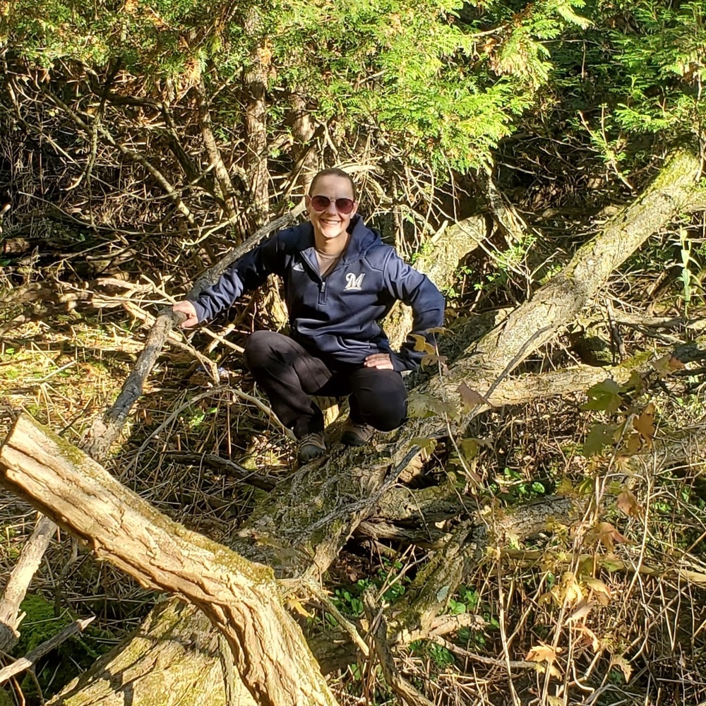 Meet your Posher, Angie